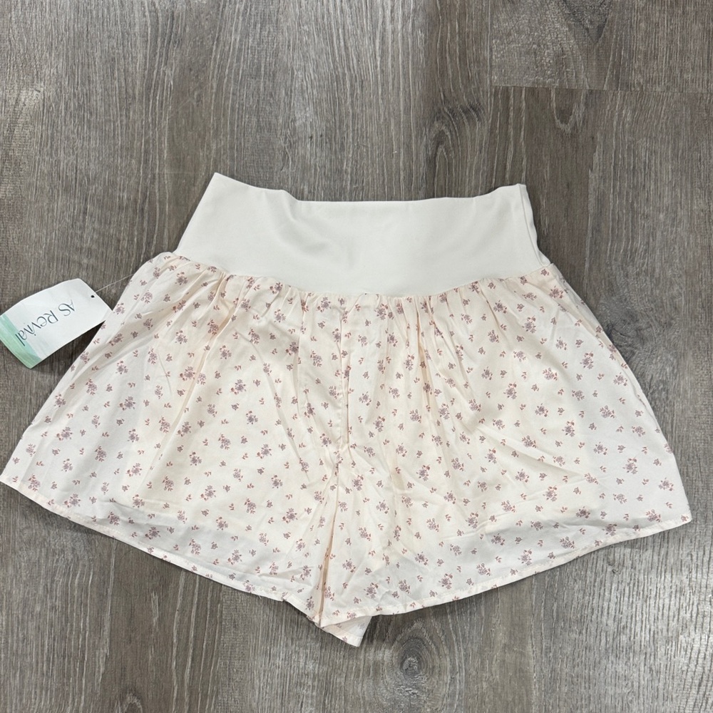 Altard State AS Revival Floral Cream Women's Shorts - Picture 4 of 4